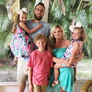 Meet your Posher, Hillary